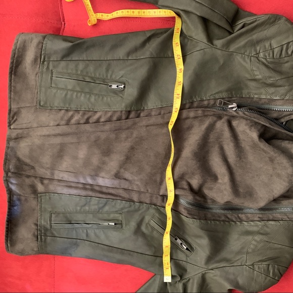 jacket - Picture 5 of 8